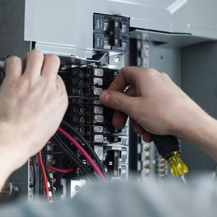 Electrical services in Valencia, CA Electrical services in Valencia, CA