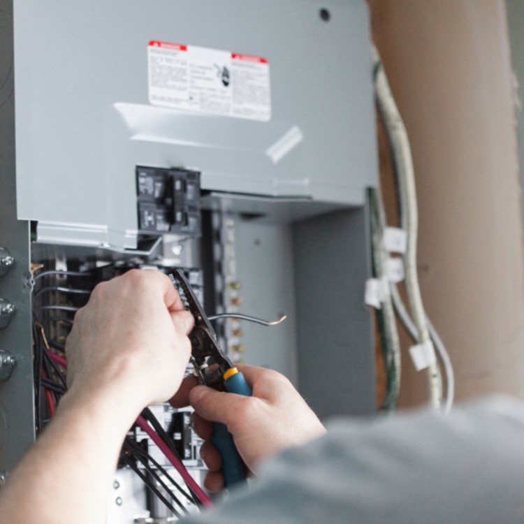 Electrical services in Valencia, CA Electrical services in Valencia, CA