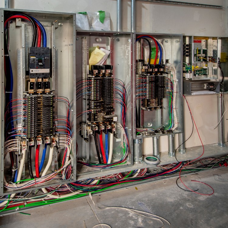Electrical services in Valencia, CA Electrical services in Valencia, CA